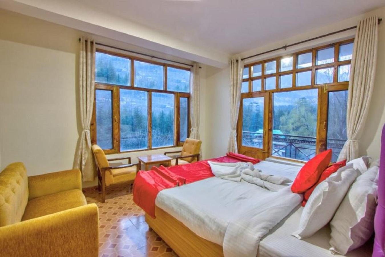 Hotel White Mountain Manāli Exteriér fotografie