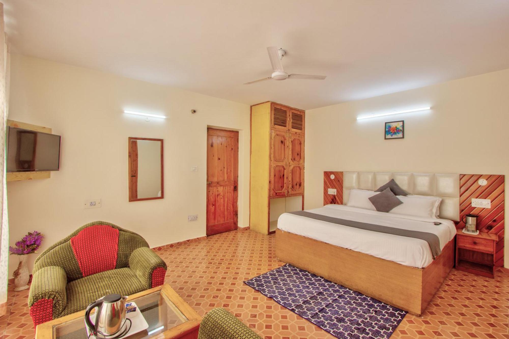 Hotel White Mountain Manāli Exteriér fotografie
