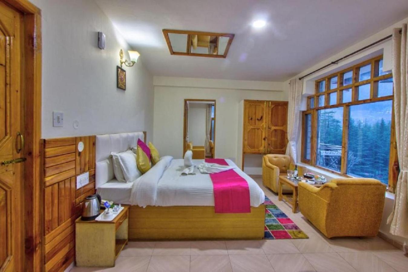 Hotel White Mountain Manāli Exteriér fotografie